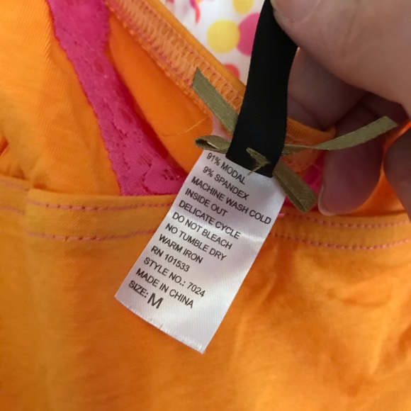 Woman Pajama Set-NWT Stretch soft top, Silky Pants - Picture 5 of 9